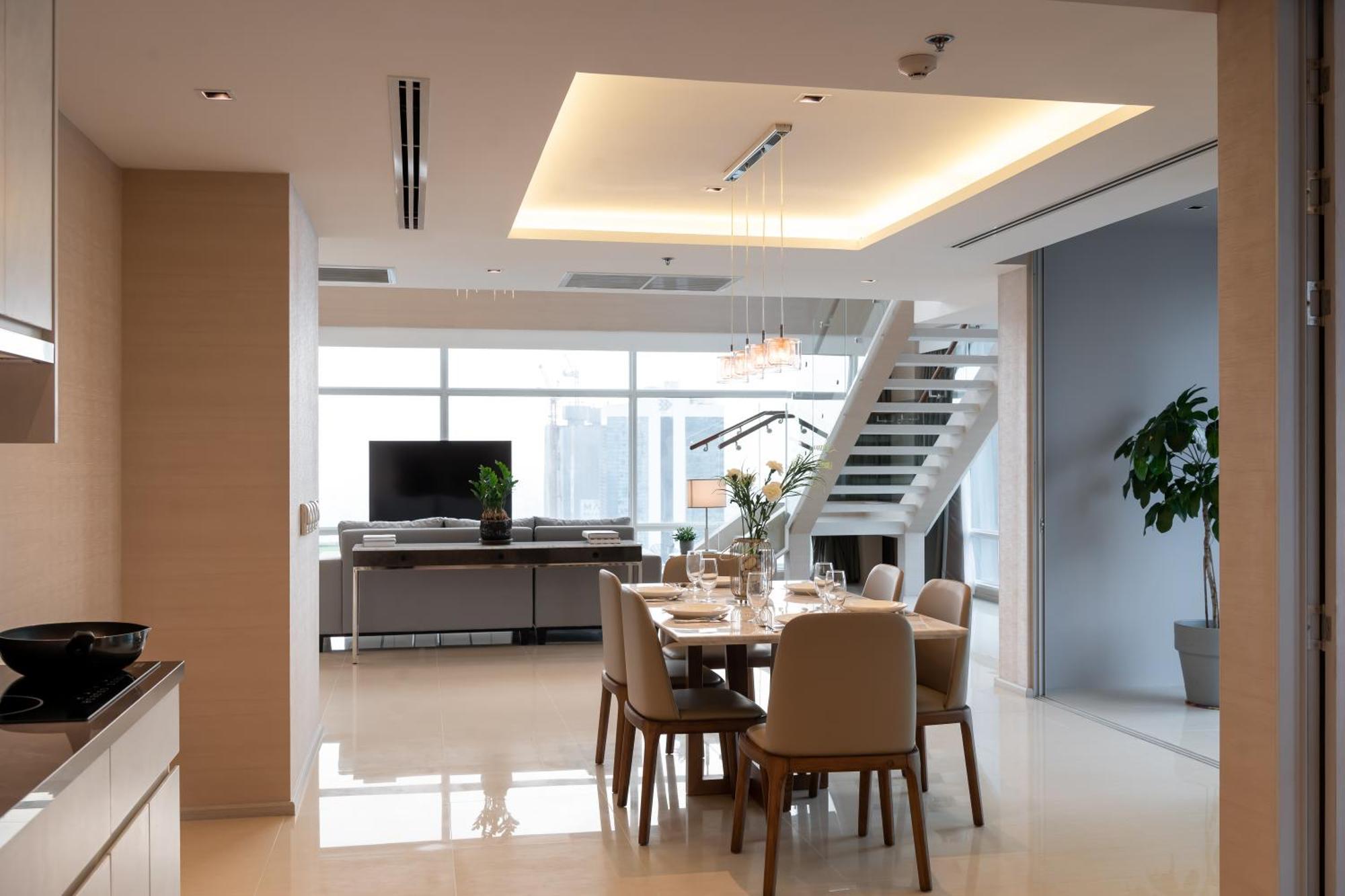 Jasmine 59 Hotel Banguecoque Exterior foto A dining room in a modern home